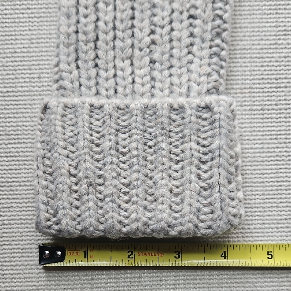 UGG FINGERLESS GLOVE - Picture 11 of 13